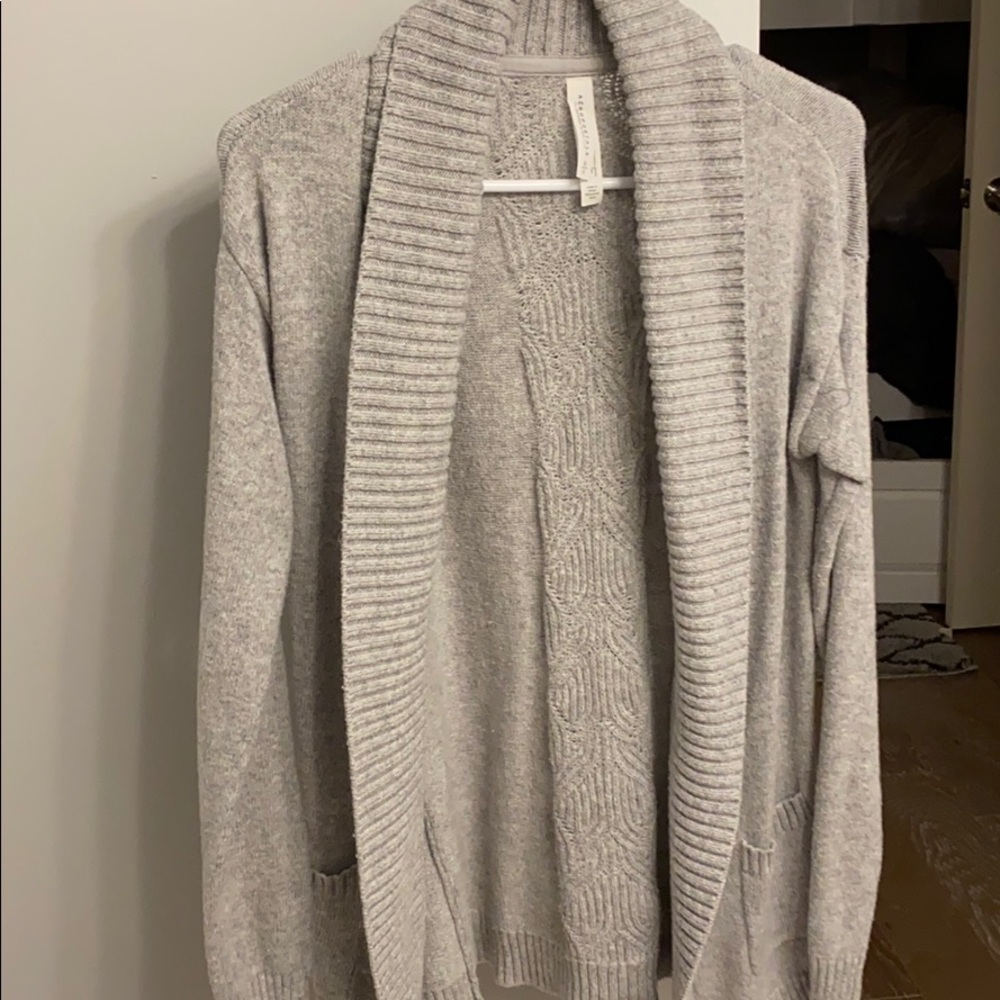 Cardigan grey
